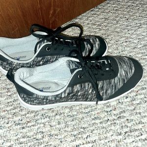 Nurse Mate Dori Shoes Size 9